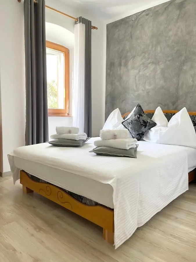 Rooms Valentino Porec Guest house